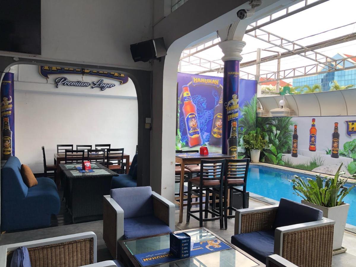 Albergue The Eighty8 Phnom Penh Exterior foto
